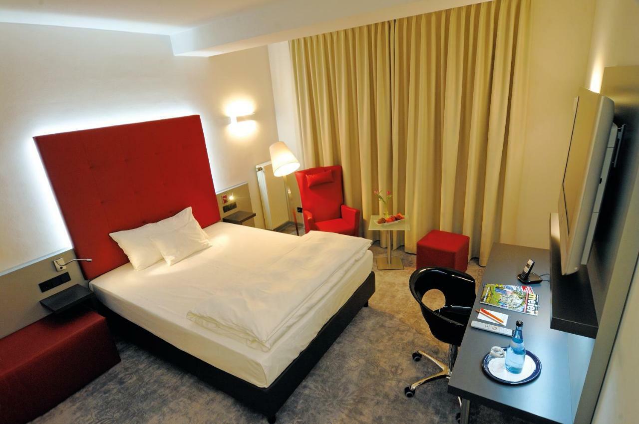 Hotel Gasthof Raab Schwabach Bagian luar foto