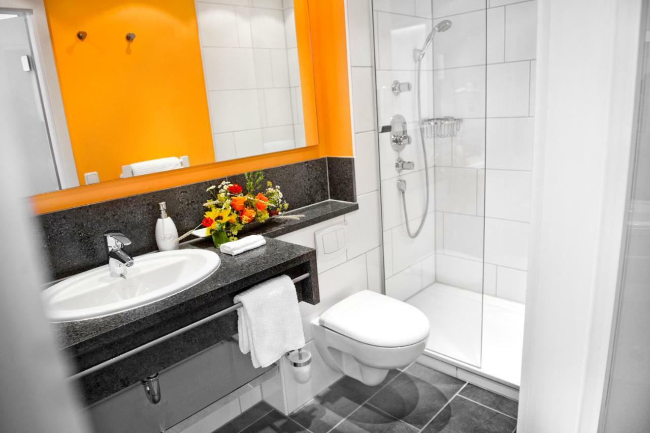 Hotel Gasthof Raab Schwabach Bagian luar foto