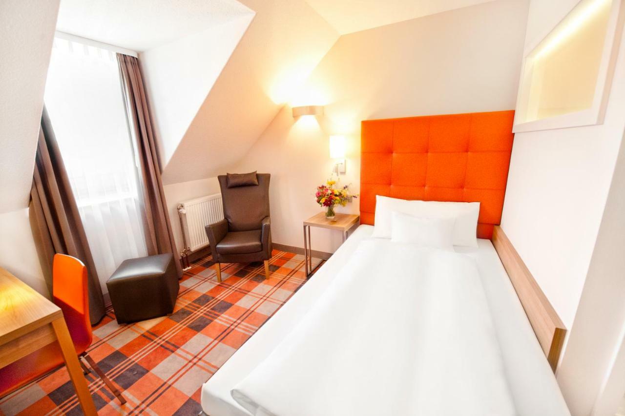 Hotel Gasthof Raab Schwabach Bagian luar foto